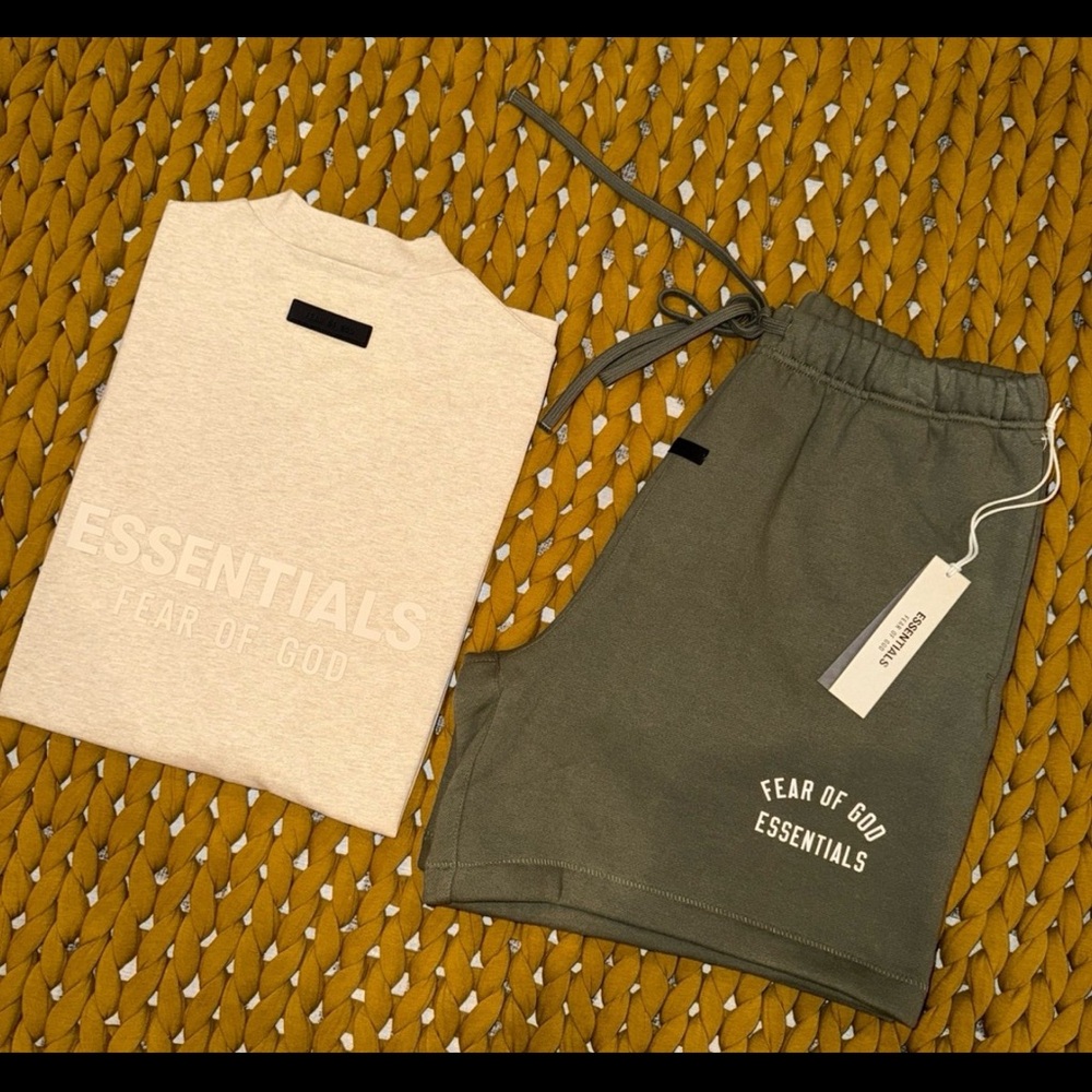 Fear of God Essentials Set